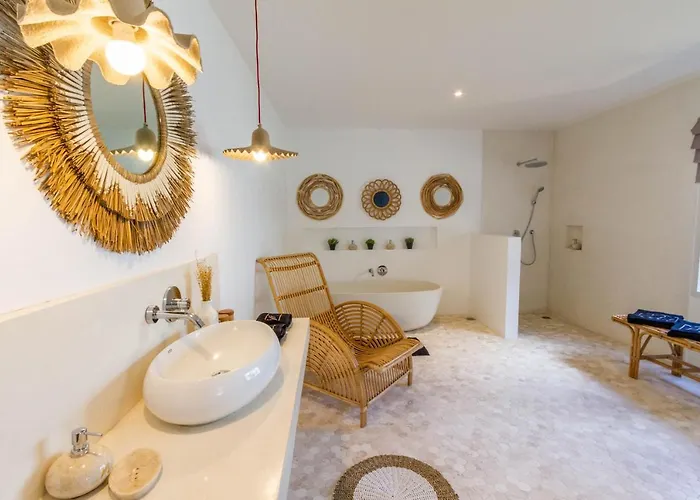 M2 By Alfred In Bali Villa *